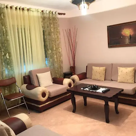 Vinny's Place * Pogradaş