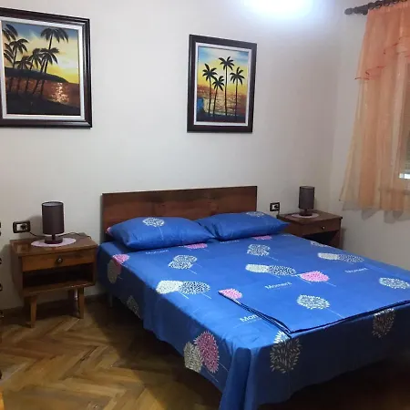 Vinny's Place Апартаменты *